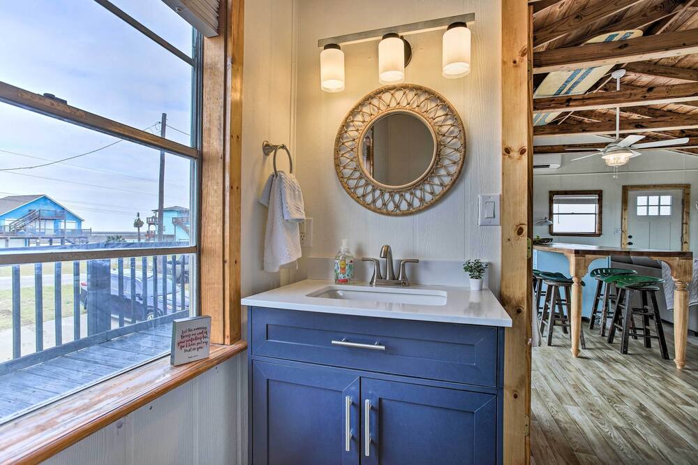 Photo of Bathroom in Cedar Lane