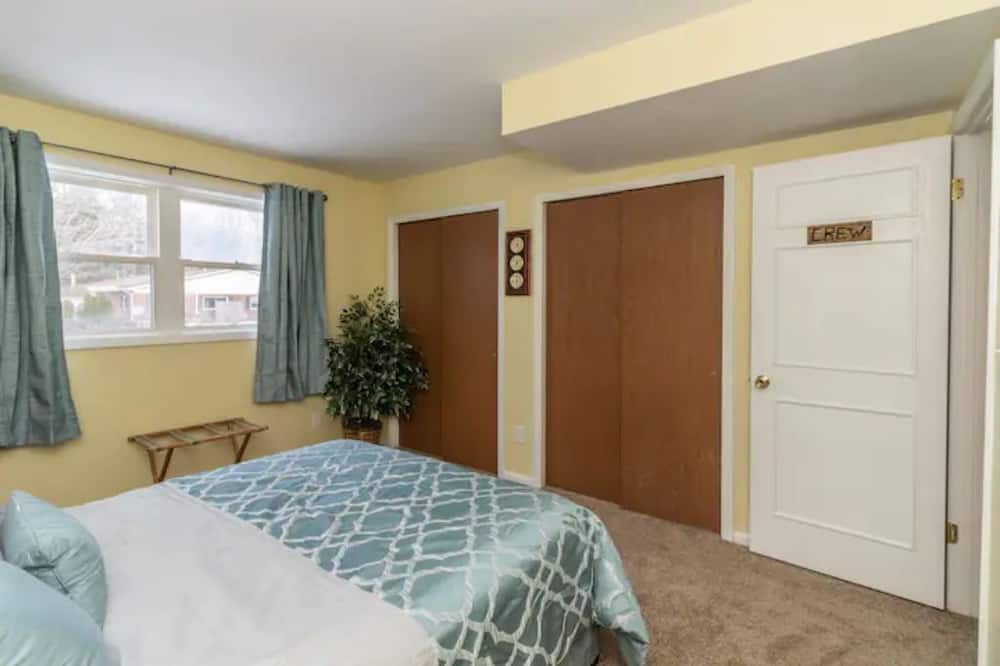 Photo of Bedroom in Clifton Park