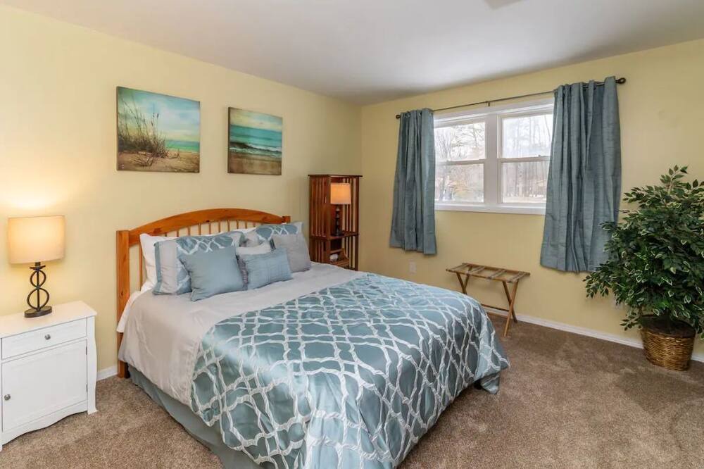 Photo of Bedroom in Clifton Park