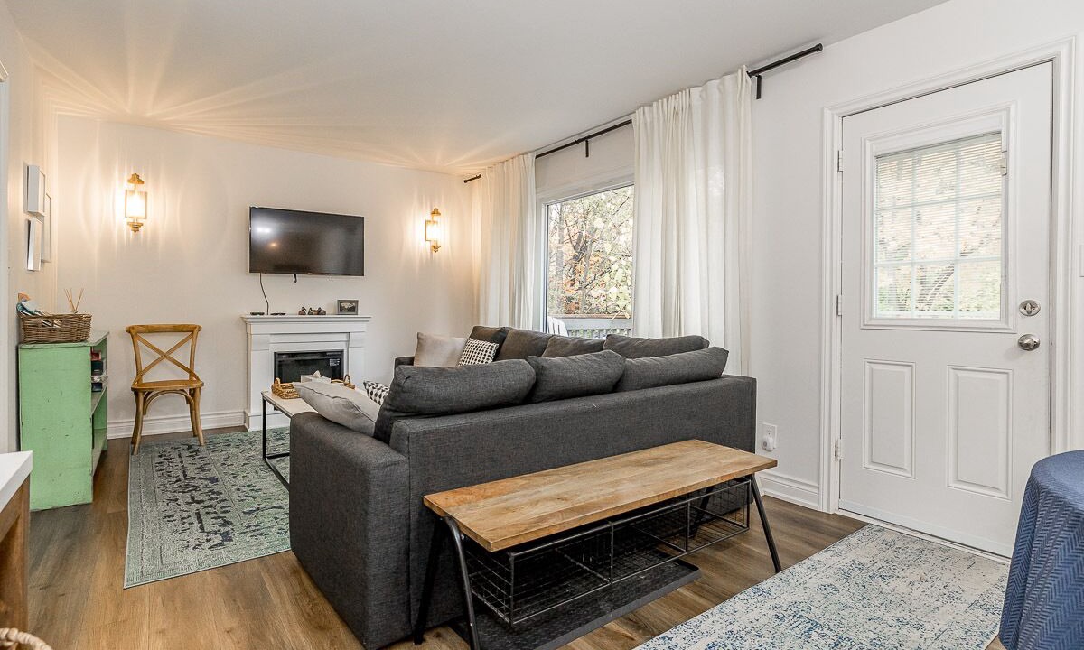 Photo of Livingroom in Lafontaine