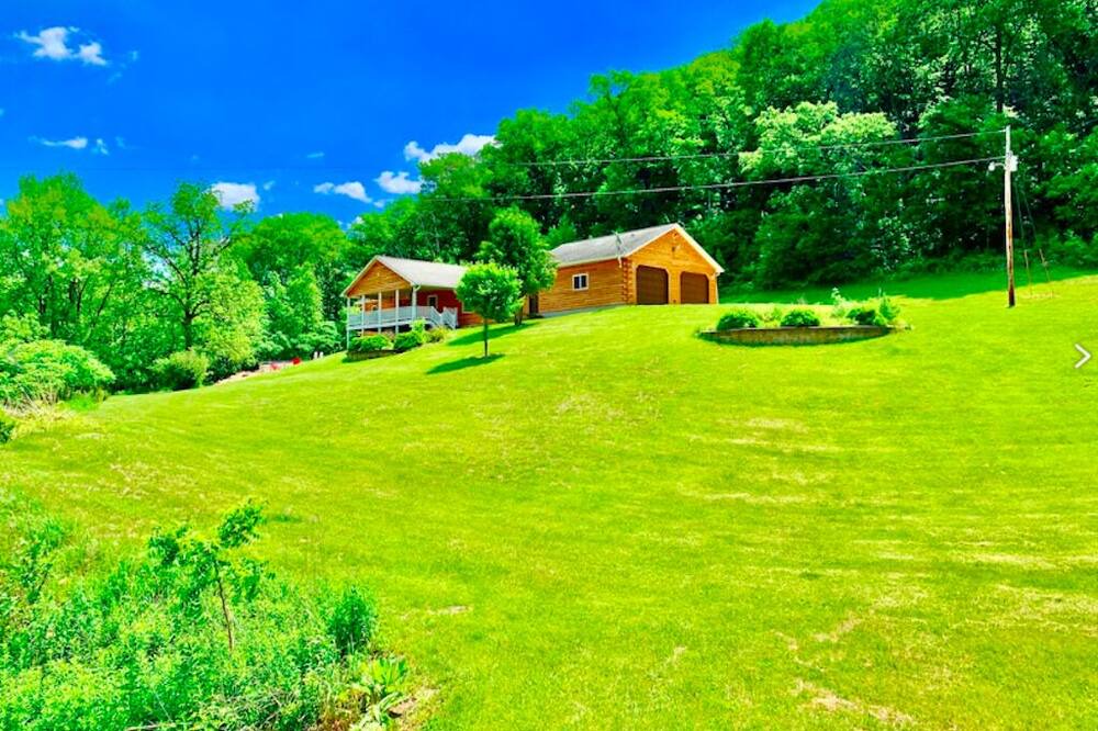 Photo of Outdoor in Lansing