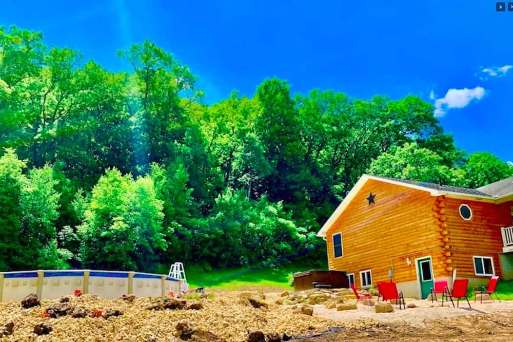 Photo of Others in Lansing