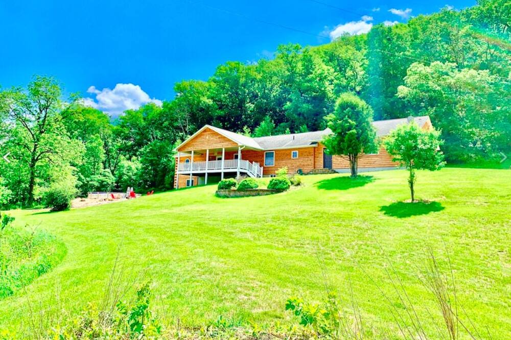 Photo of Outdoor in Lansing