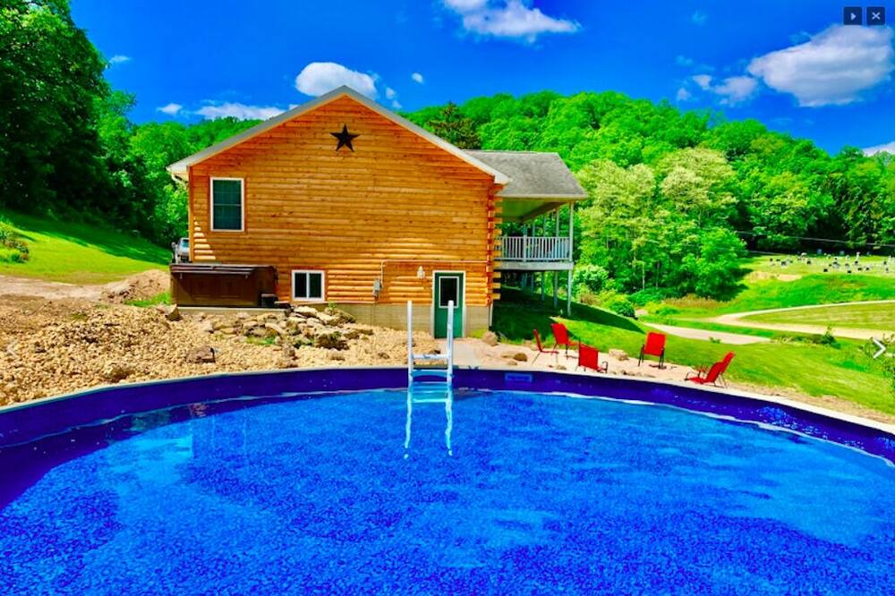 Photo of Outdoor in Lansing