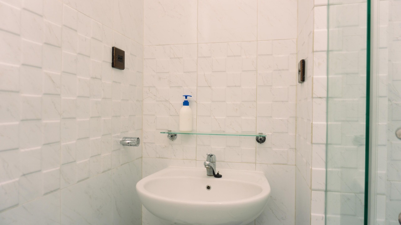Photo of Bathroom in Petamburan