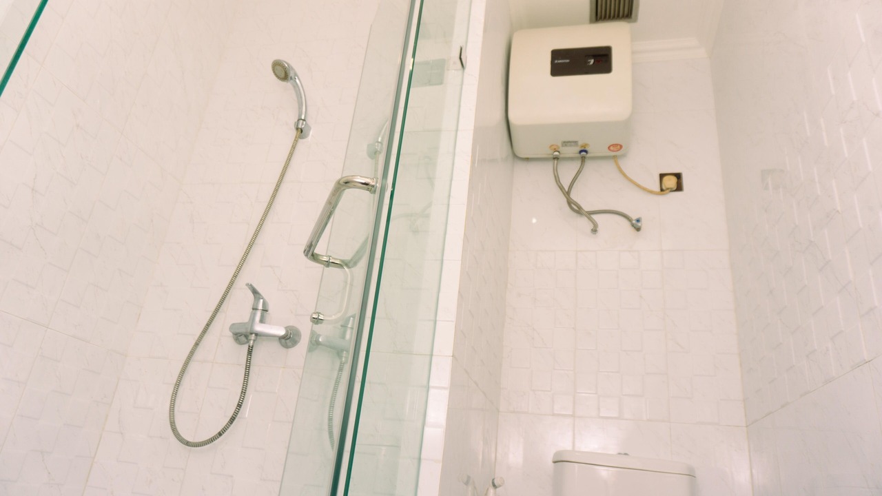 Photo of Bathroom in Petamburan