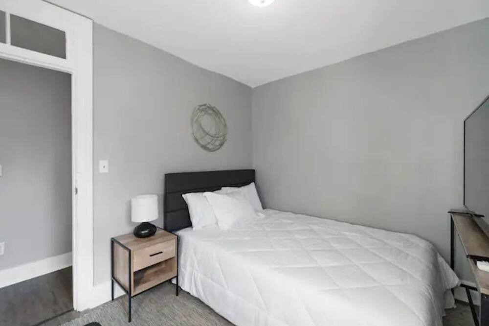 Photo of Bedroom in Albion