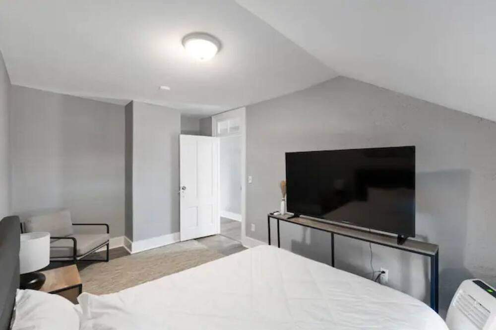 Photo of Bedroom in Albion