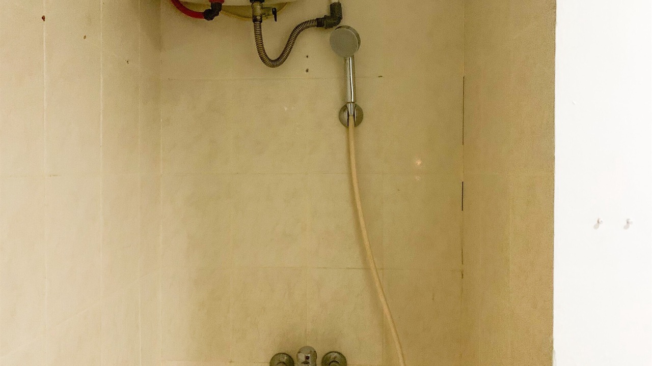 Photo of Bathroom in Gambir