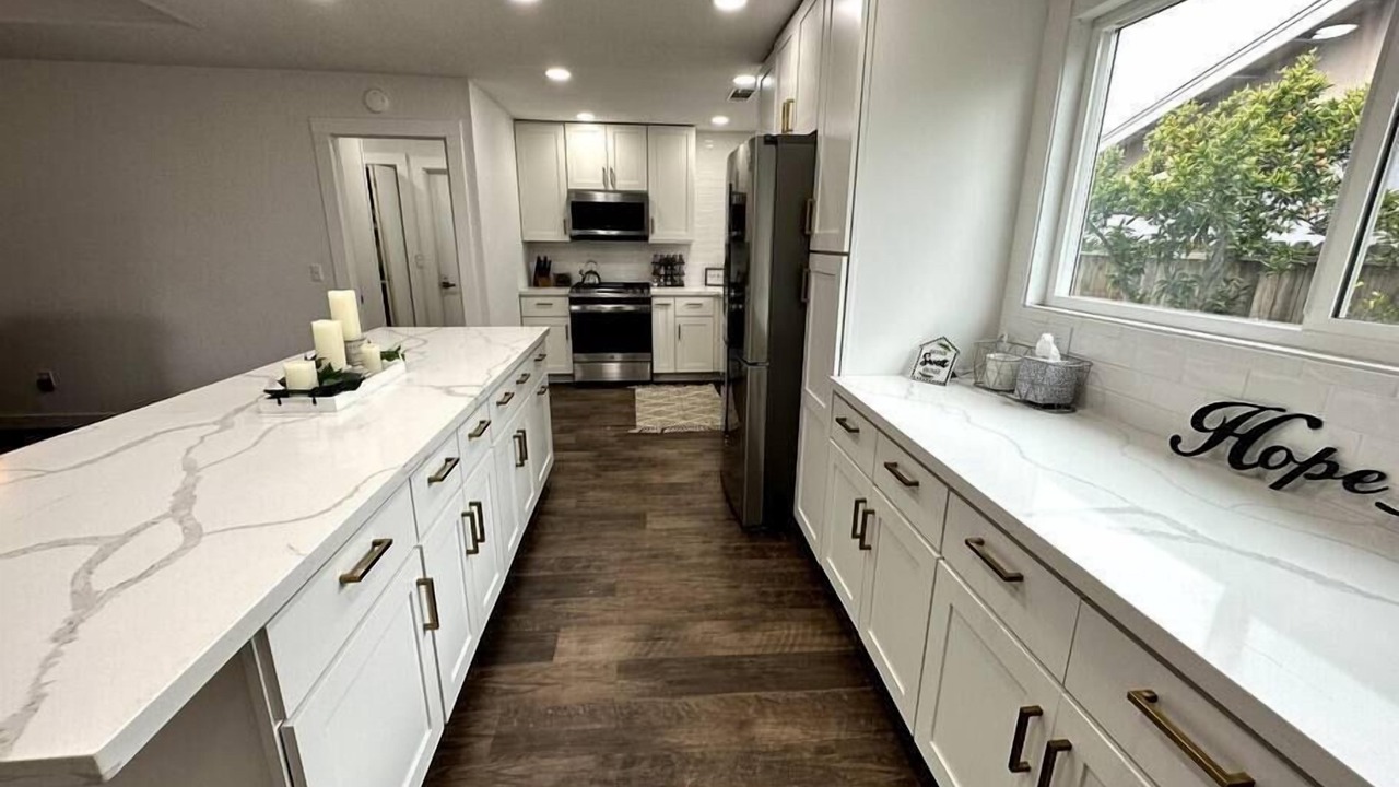 Photo of Kitchen in Hanford