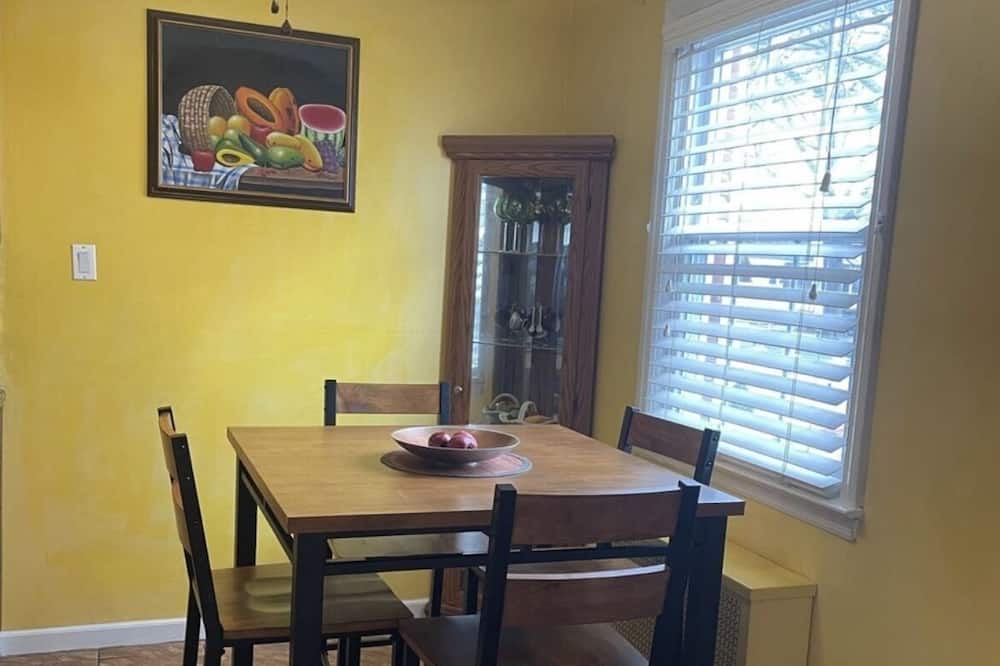 Photo of Others in Elmont