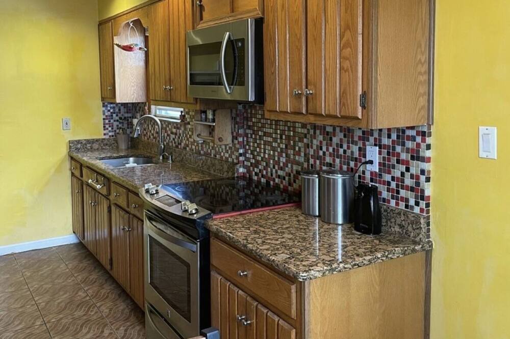 Photo of Kitchen in Elmont