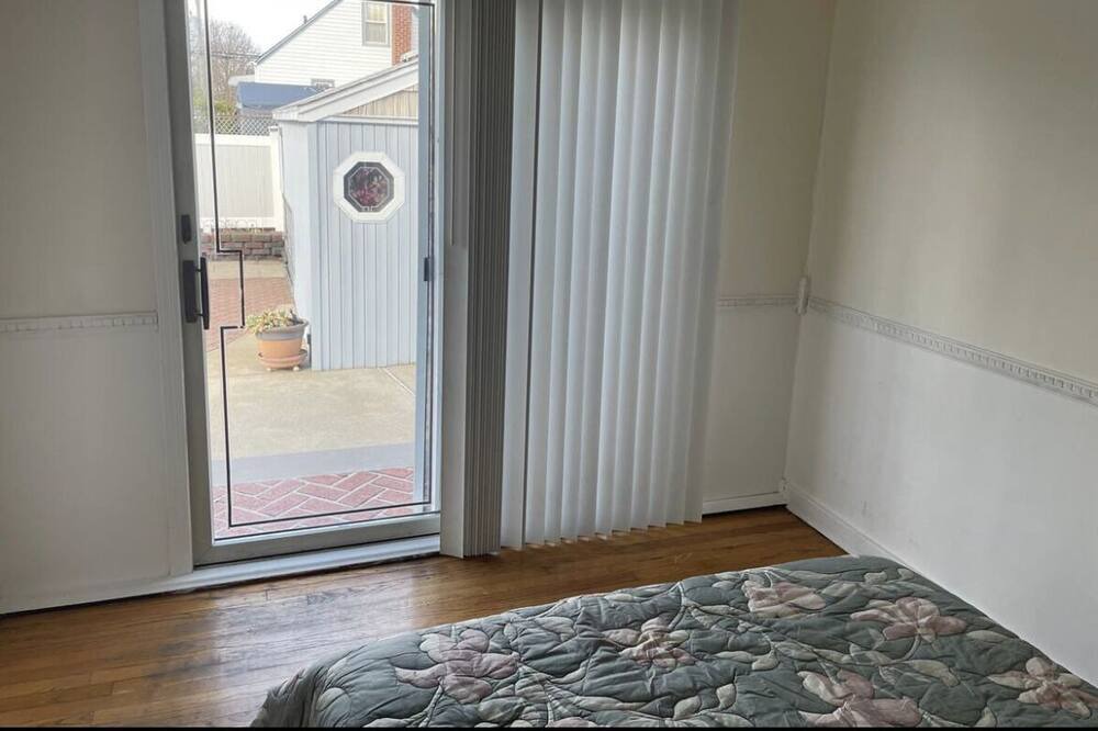 Photo of Others in Elmont