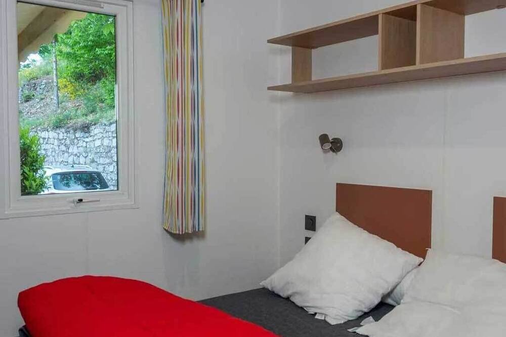 Photo of Bedroom in Pourcharesses