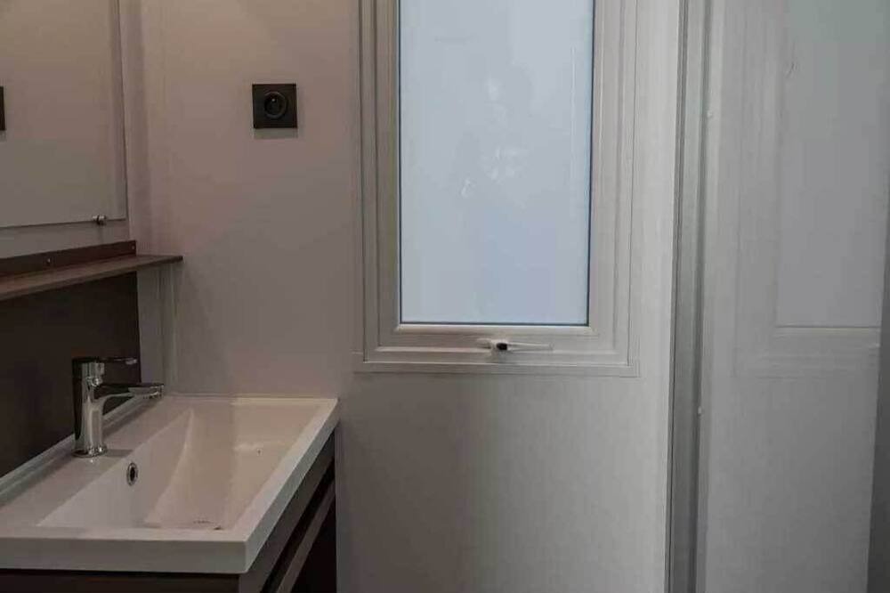 Photo of Bedroom in Pourcharesses