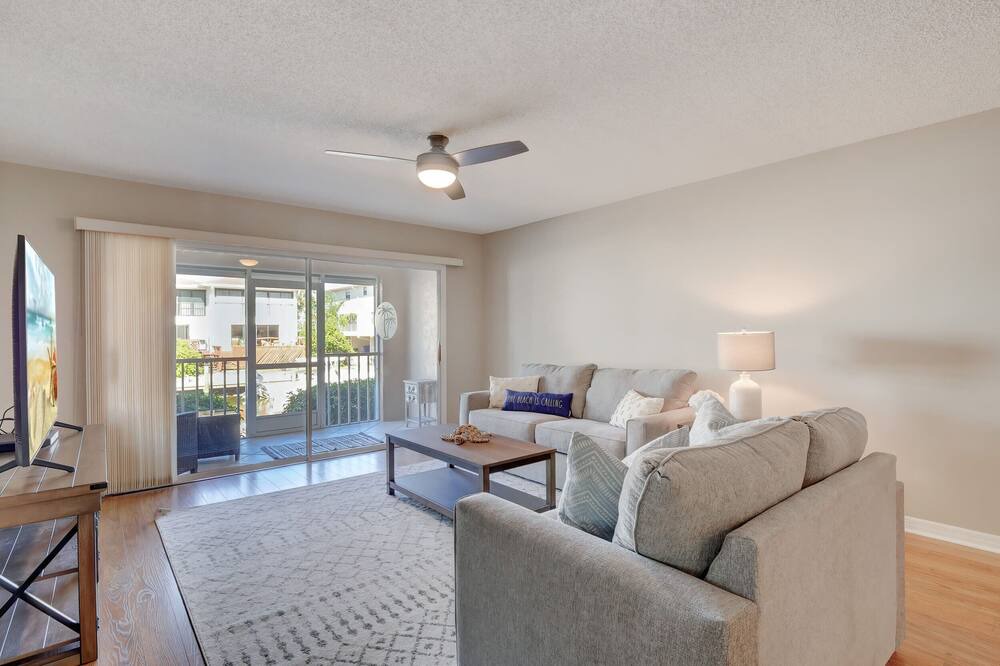 Photo of Bedroom in Royal Harbor