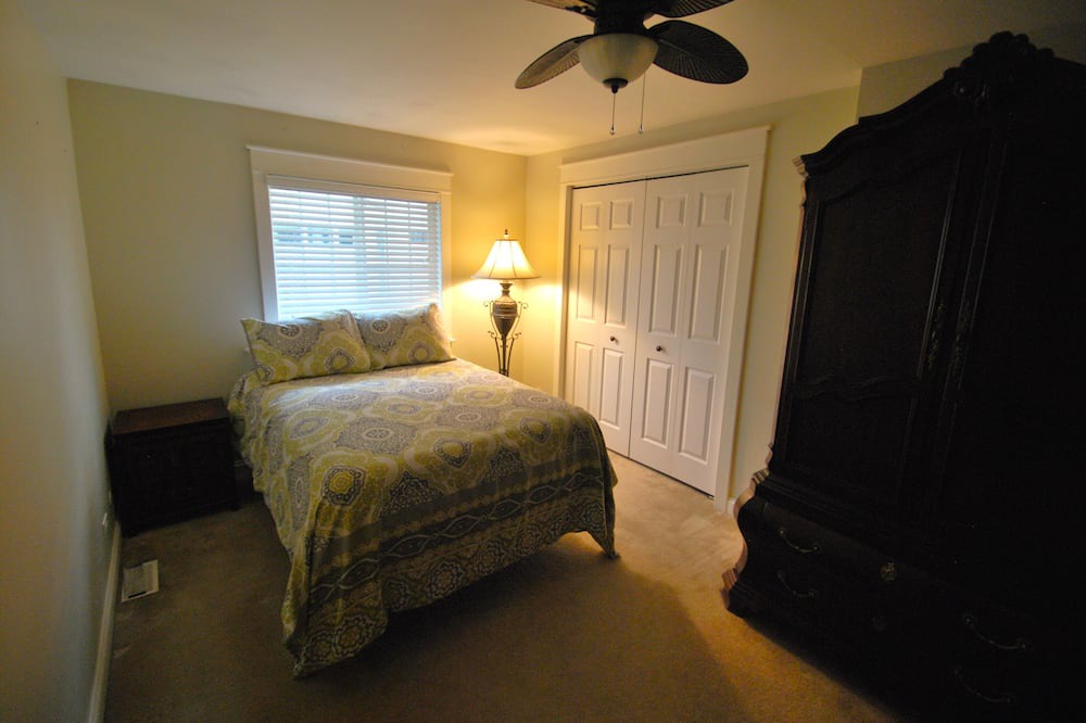 Photo of Bedroom in Willowbrook
