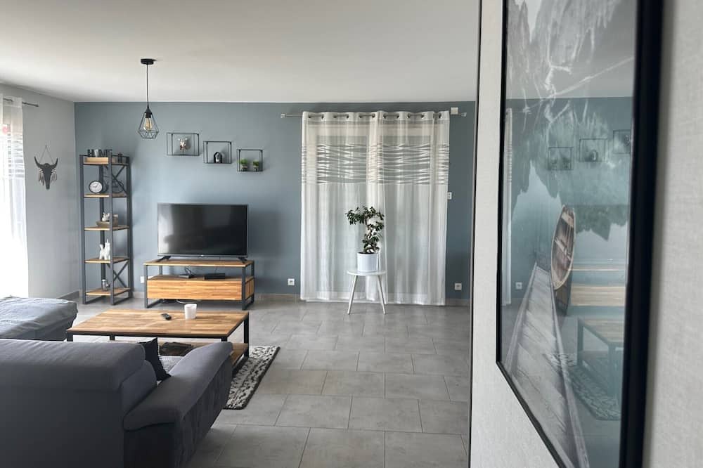 Photo of Livingroom in Fleurat