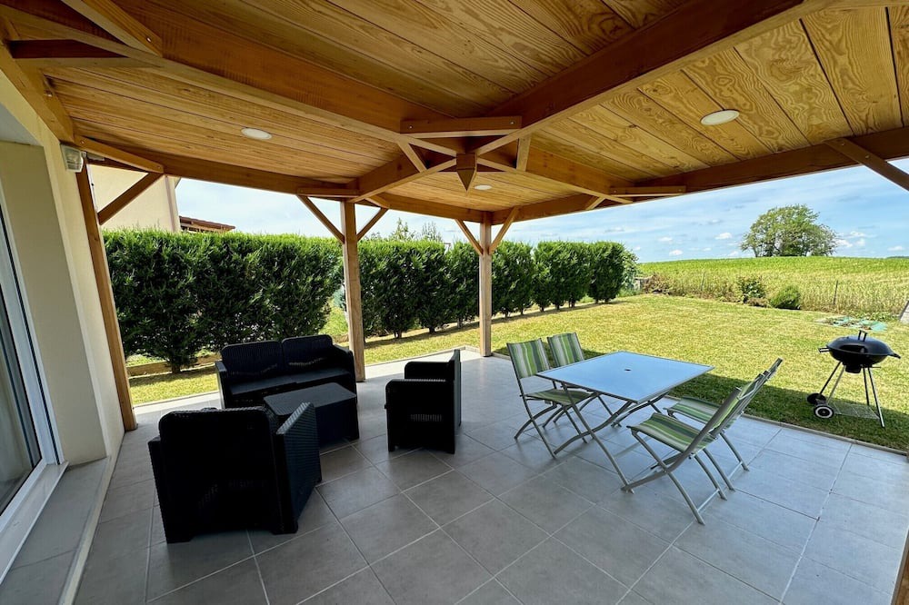 Photo of Patio Balcony in Fleurat