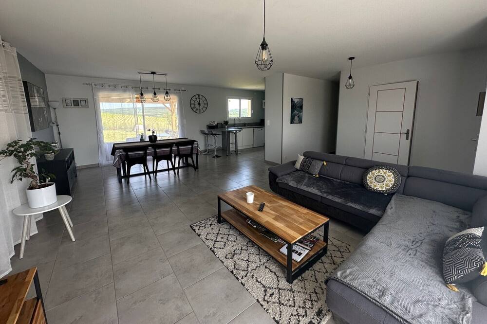 Photo of Livingroom in Fleurat