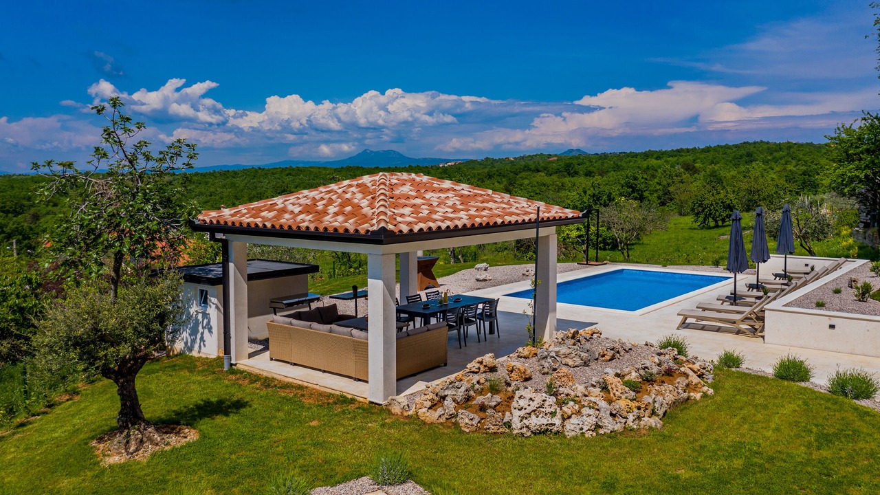 Photo of Outdoor in Rogocana
