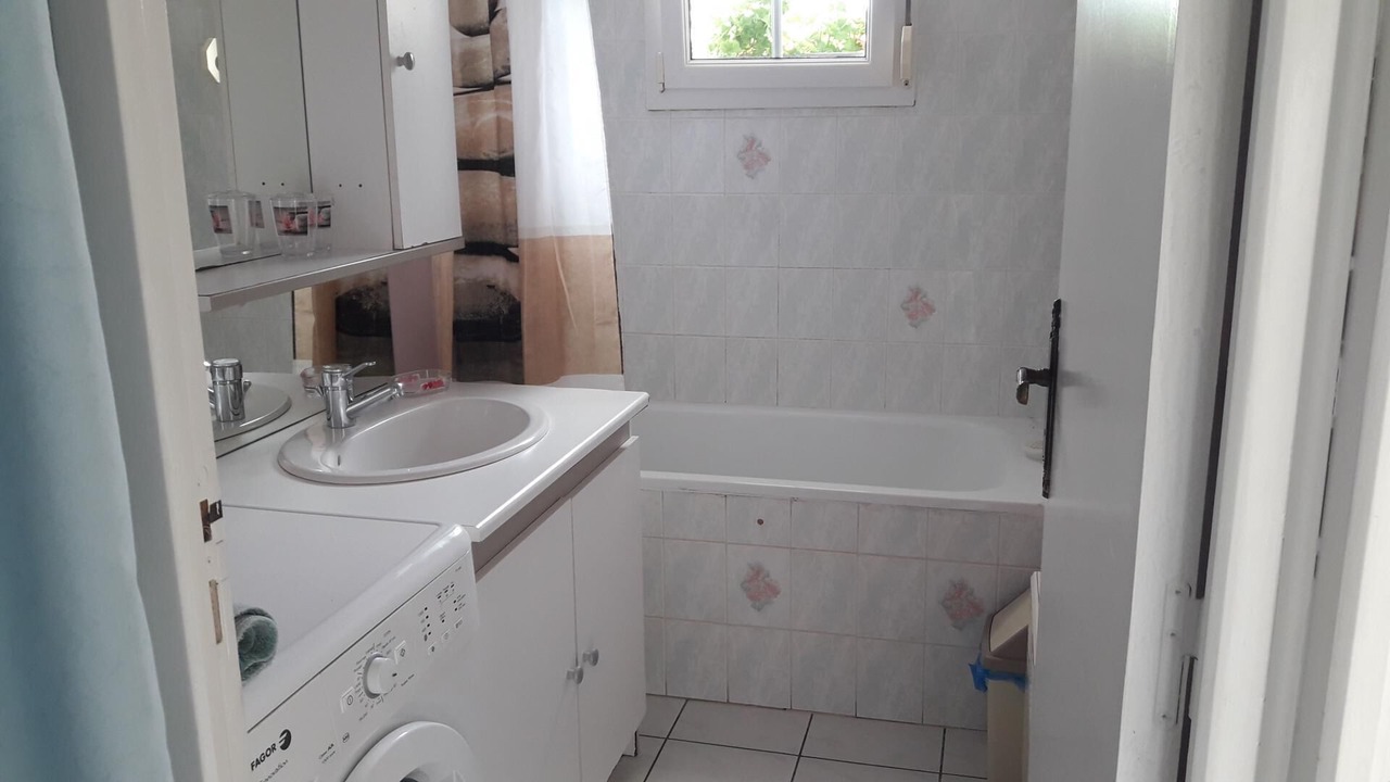 Photo of Bathroom in Baincthun