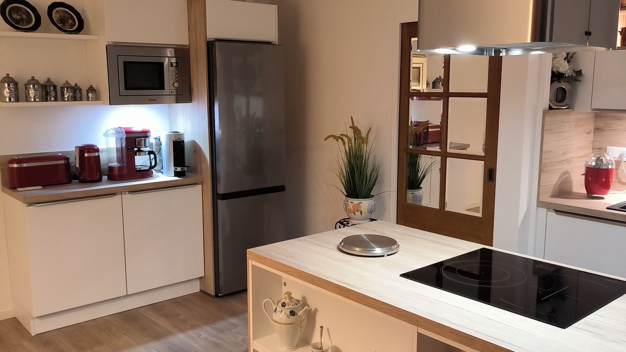 Photo of Kitchen in Greolieres les Neiges