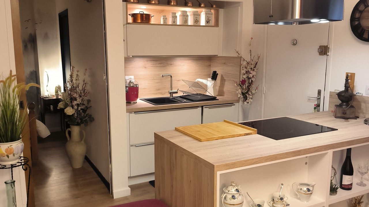 Photo of Kitchen in Greolieres les Neiges
