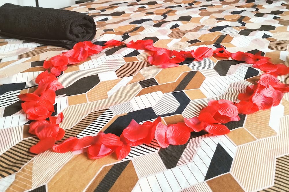 Photo of Others in Epernay