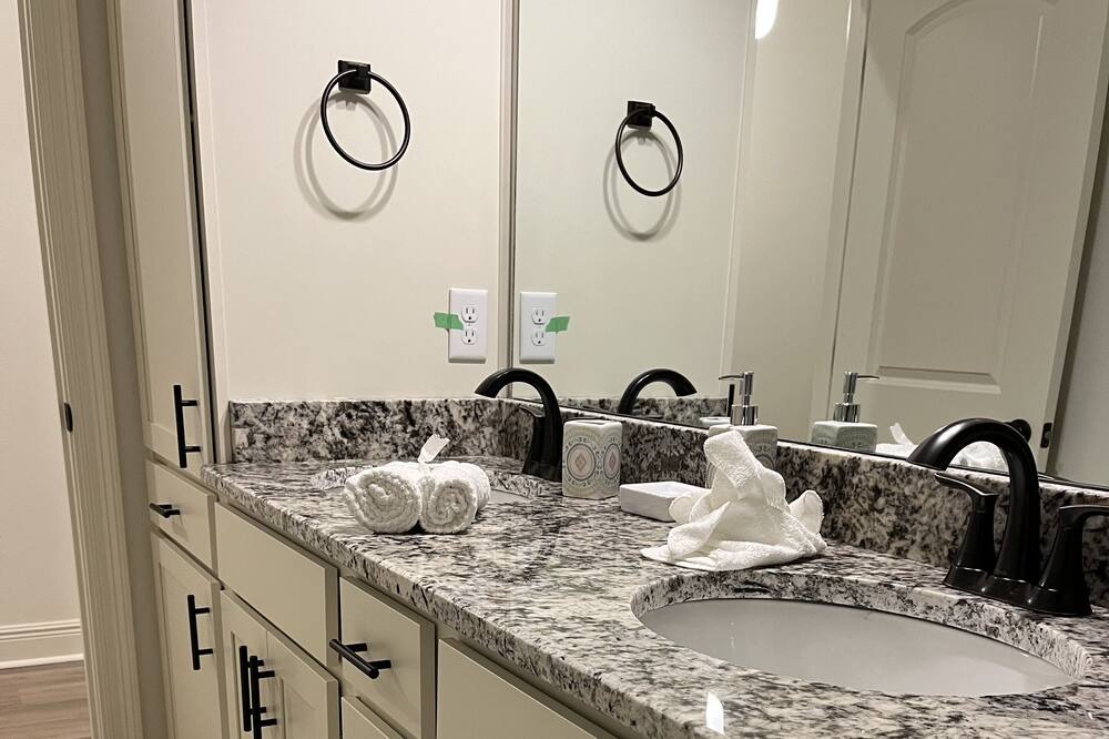 Photo of Bathroom in Lake Charles