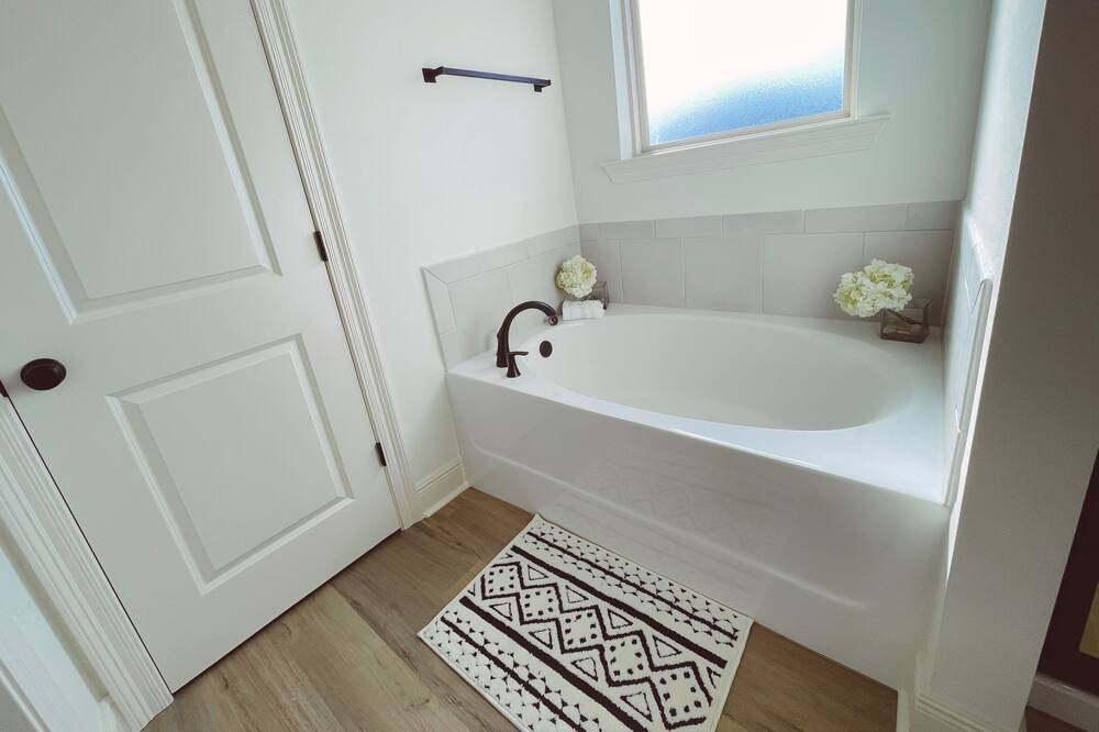 Photo of Bathroom in Lake Charles