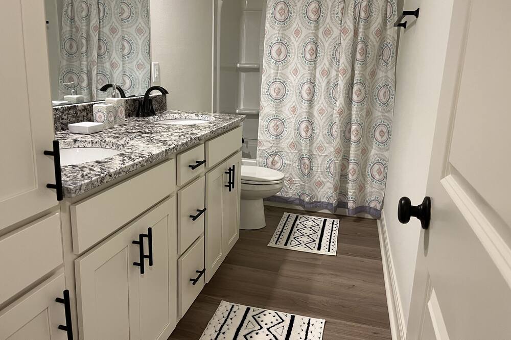 Photo of Bathroom in Lake Charles