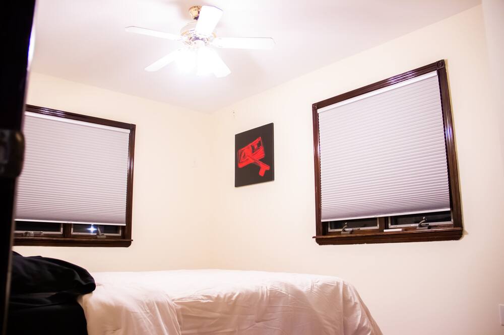 Photo of Bedroom in Bergen Beach