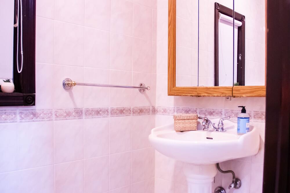 Photo of Bathroom in Bergen Beach