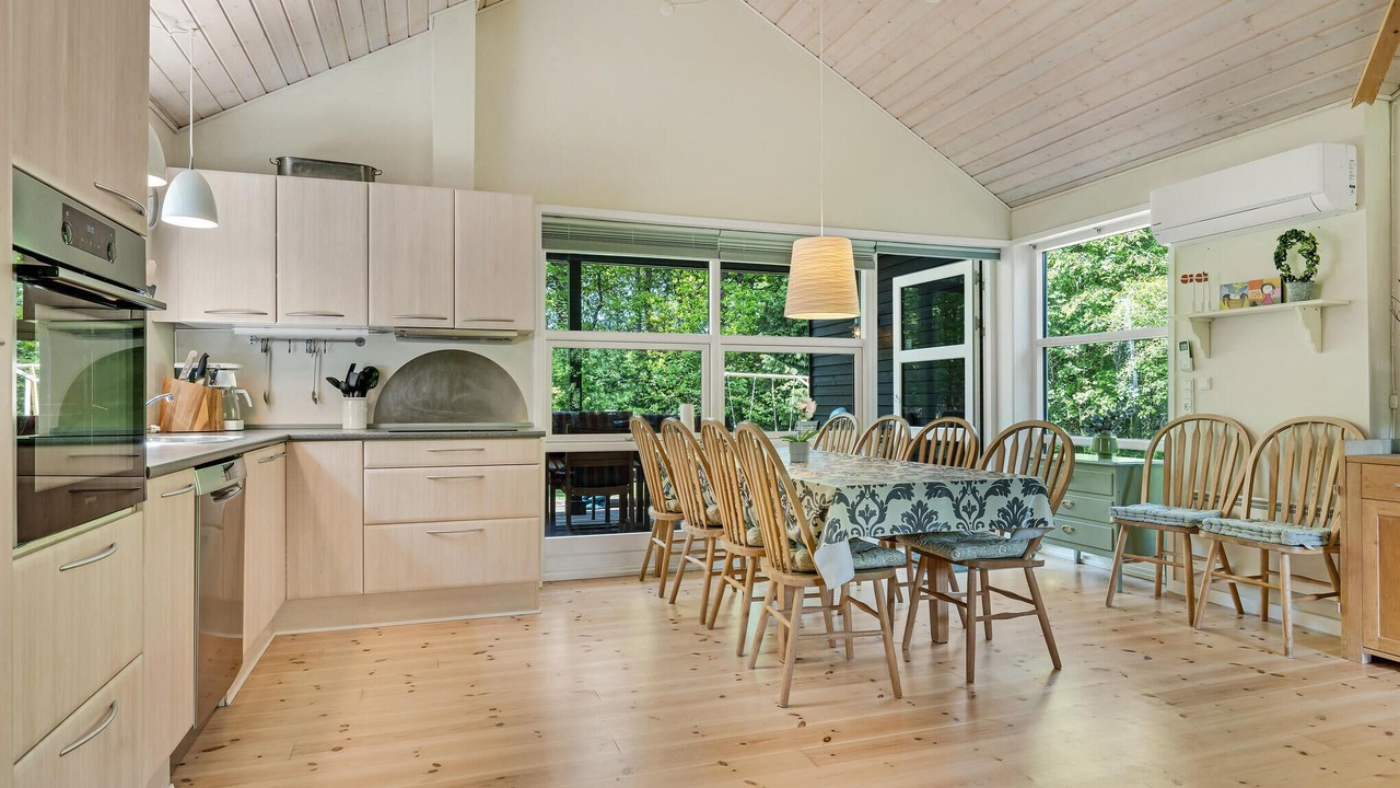 Photo of Kitchen in Skygge