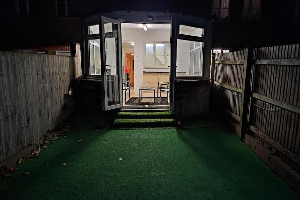 Photo of Others in Thamesmead