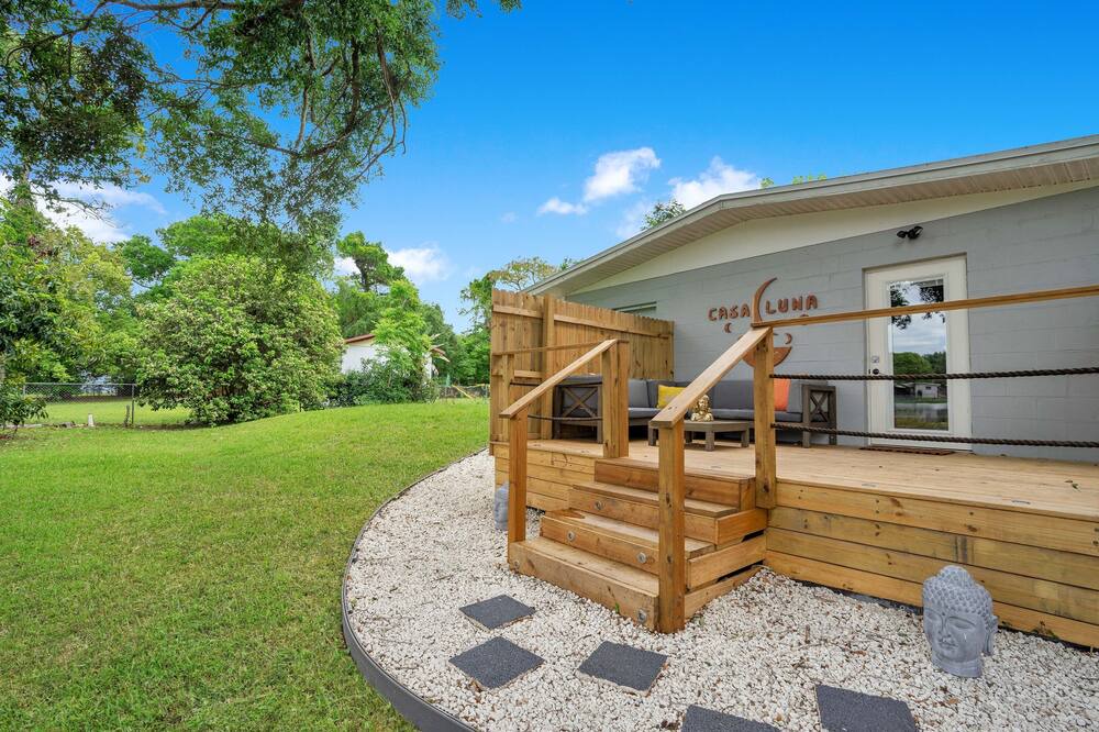 Photo of Outdoor in Conway