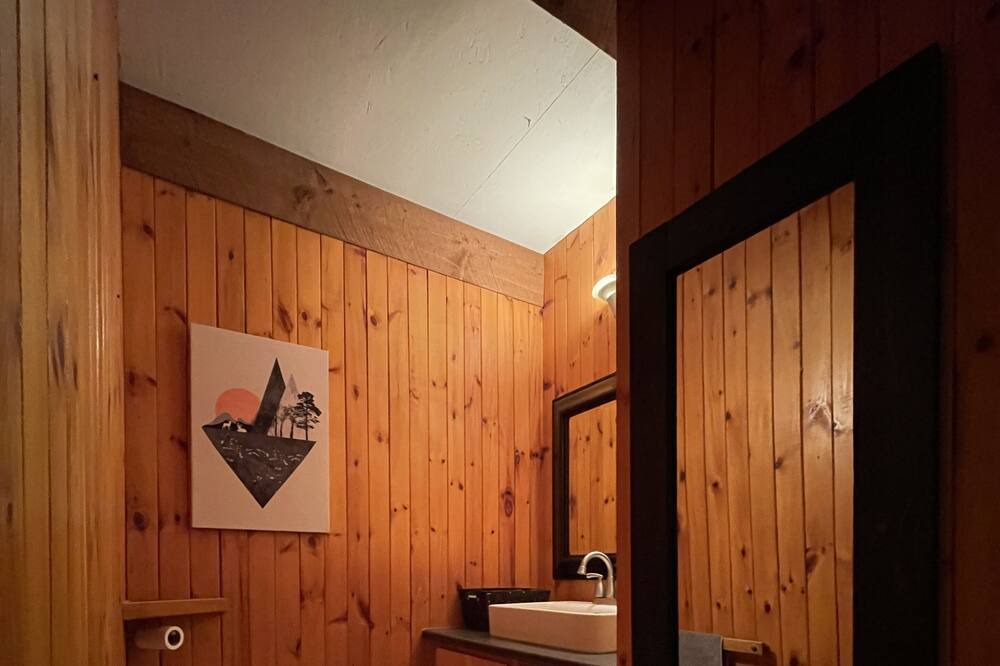 Photo of Bathroom in Saint-Faustin-Lac-Carre