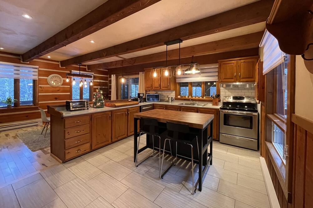 Photo of Kitchen in Saint-Faustin-Lac-Carre