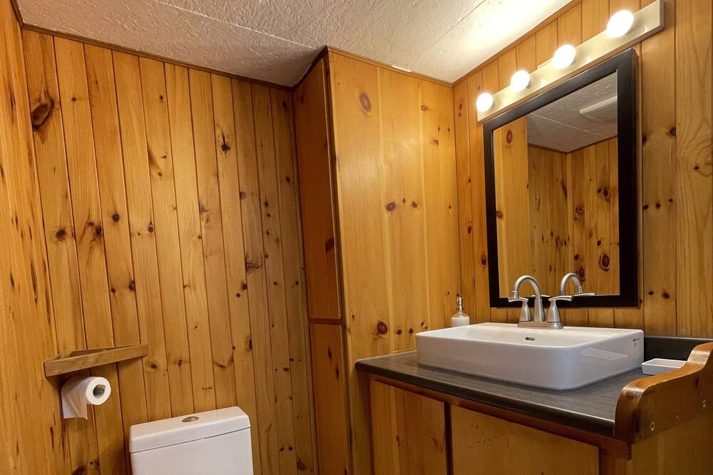 Photo of Bathroom in Saint-Faustin-Lac-Carre