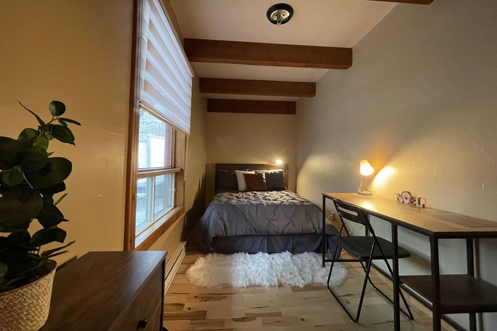 Photo of Bedroom in Saint-Faustin-Lac-Carre