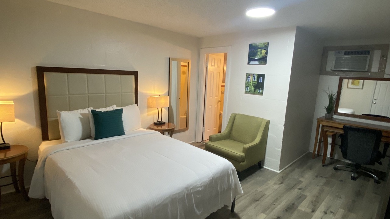Photo of Bedroom in Northwest Pensacola