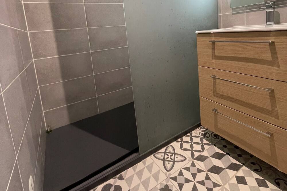 Photo of Bathroom in Latour-de-Carol