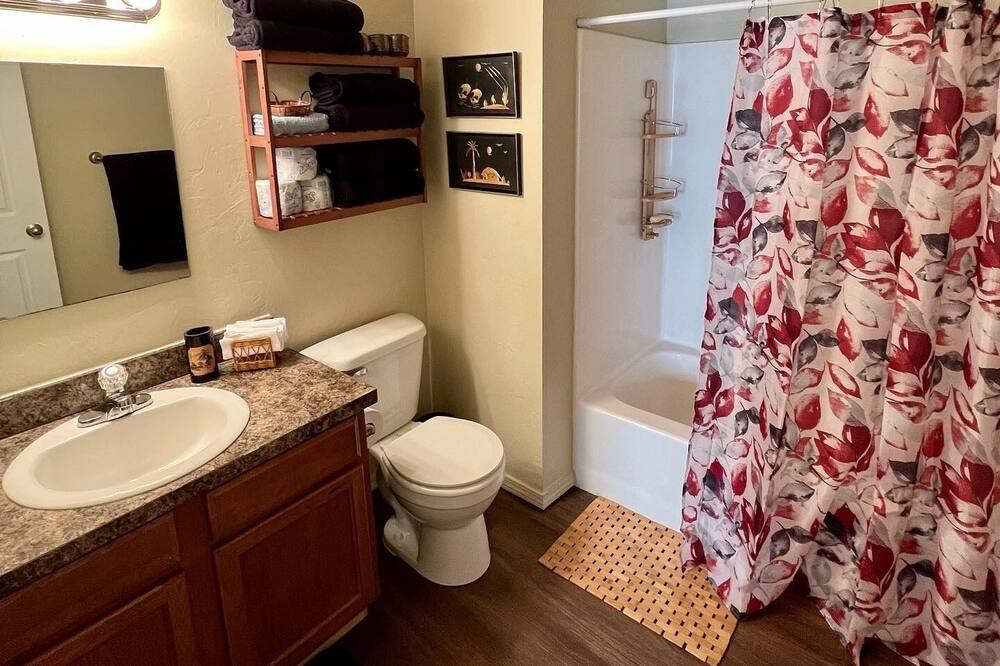 Photo of Bathroom in Clinton