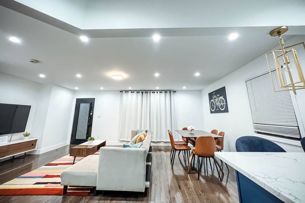 Photo of Others in Queens