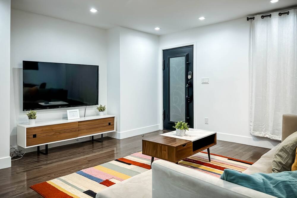 Photo of Livingroom in Queens