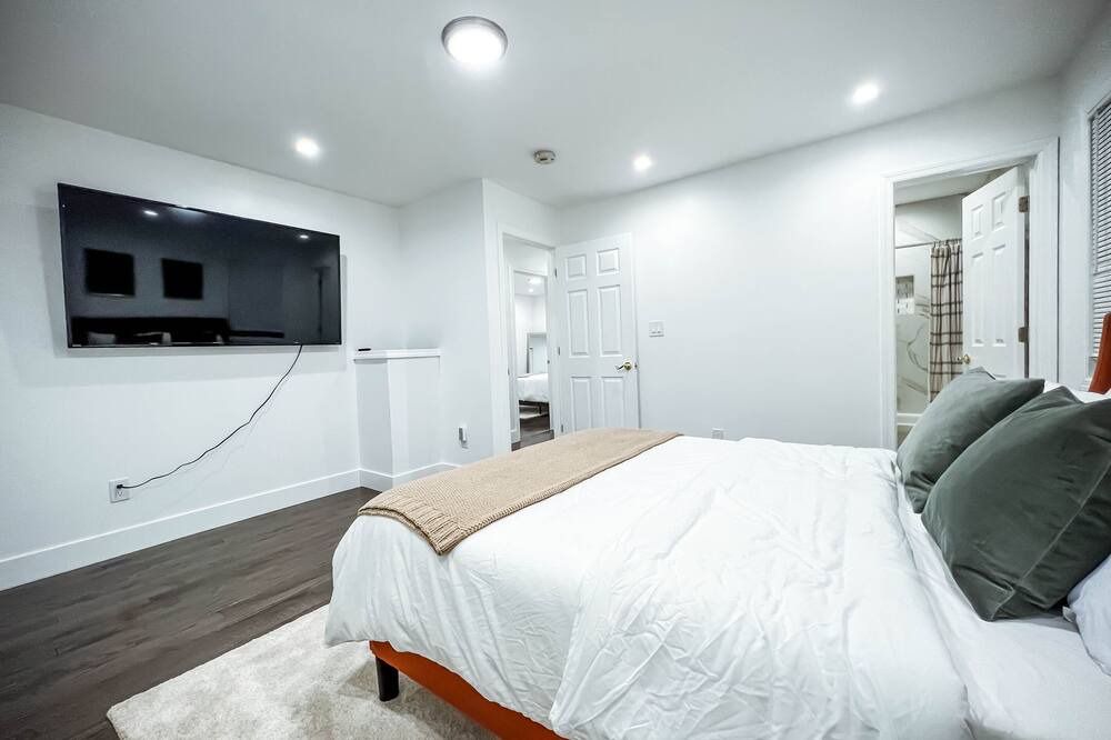 Photo of Bedroom in Queens