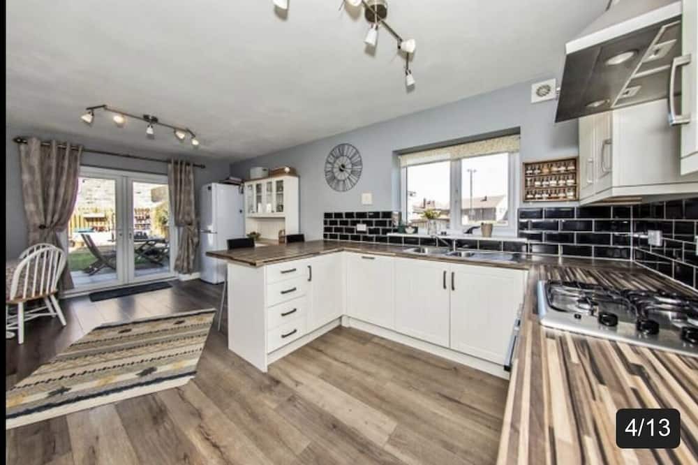 Photo of Kitchen in Ossett