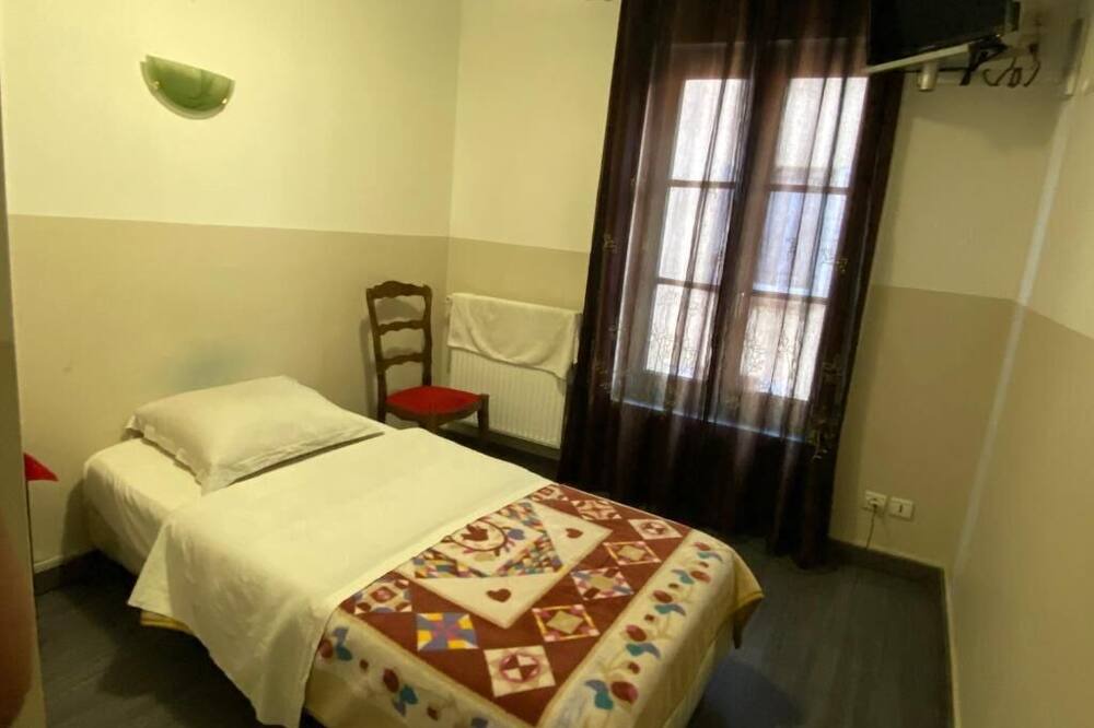 Photo of Bedroom in Dreux