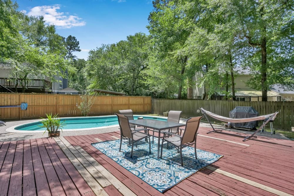 Photo of Outdoor in Grogan's Mill